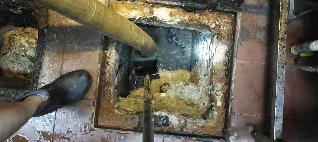 青县污水池清理一般都有毒气，怎么预防中毒呢？
